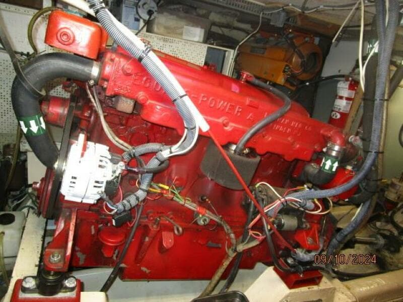 49' DeFever starboard main engine