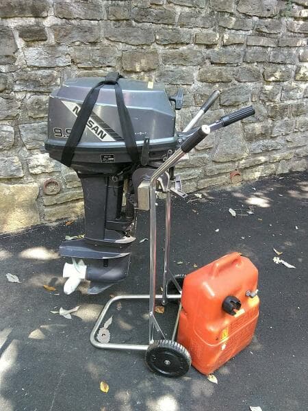 49' DeFever tender outboard