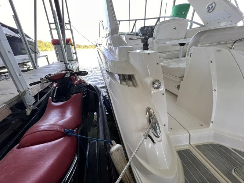 4 Stern Port