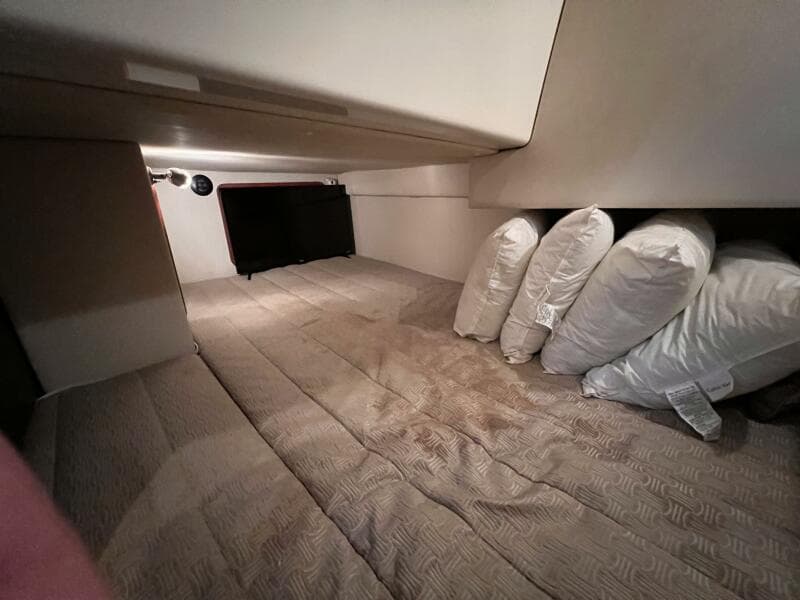 48 Stern Cabin TV