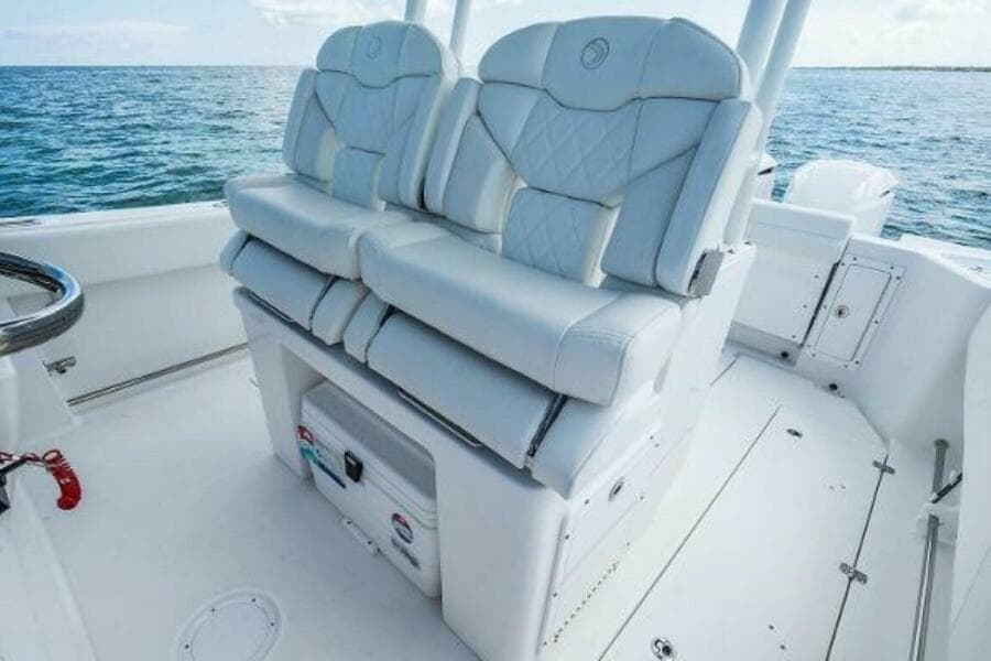 2025 Edgewater 285CC