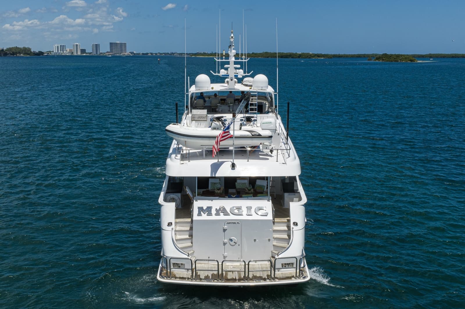 Hatteras 100 MAGIC - Aft Aerial profile