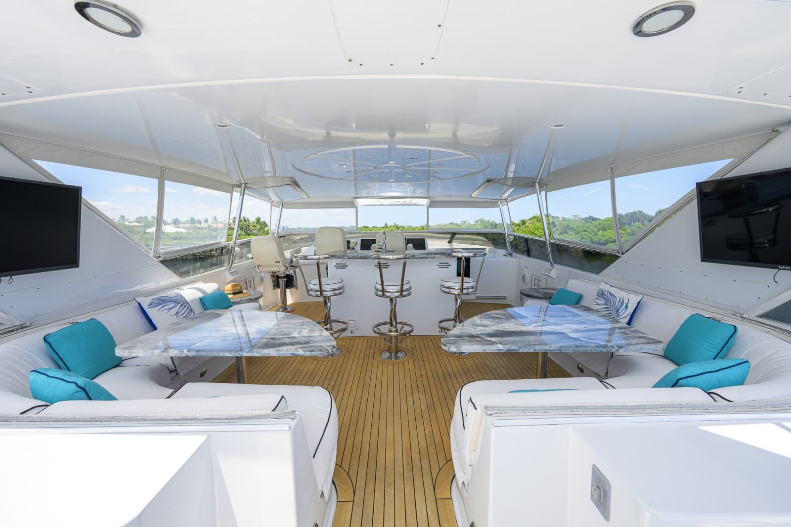 Hatteras 100 MAGIC - Flybridge