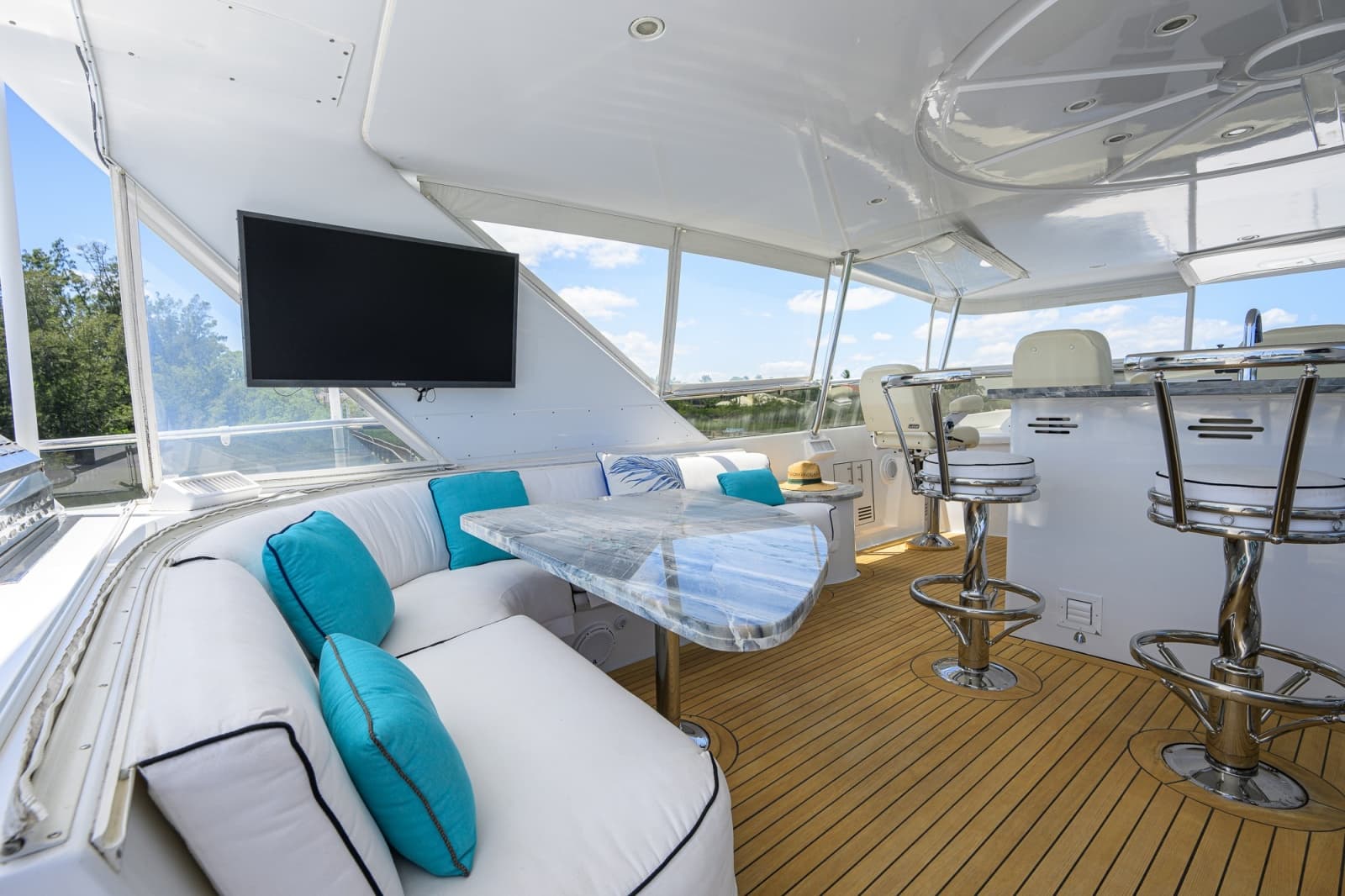 Hatteras 100 MAGIC - Flybridge