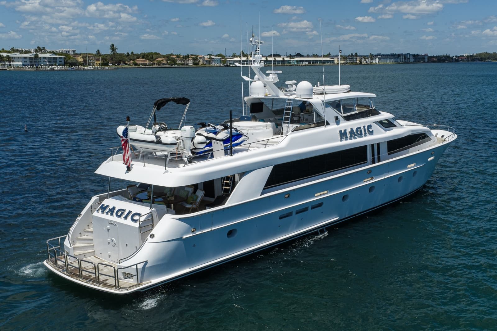Hatteras 100 MAGIC - Starboard Aft Aerial profile