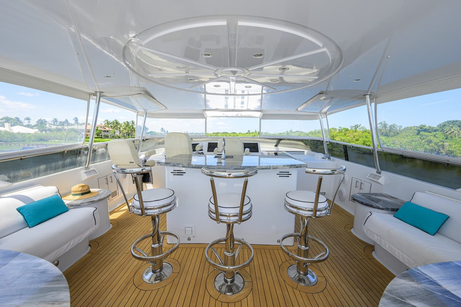 Hatteras 100 MAGIC - Flybridge