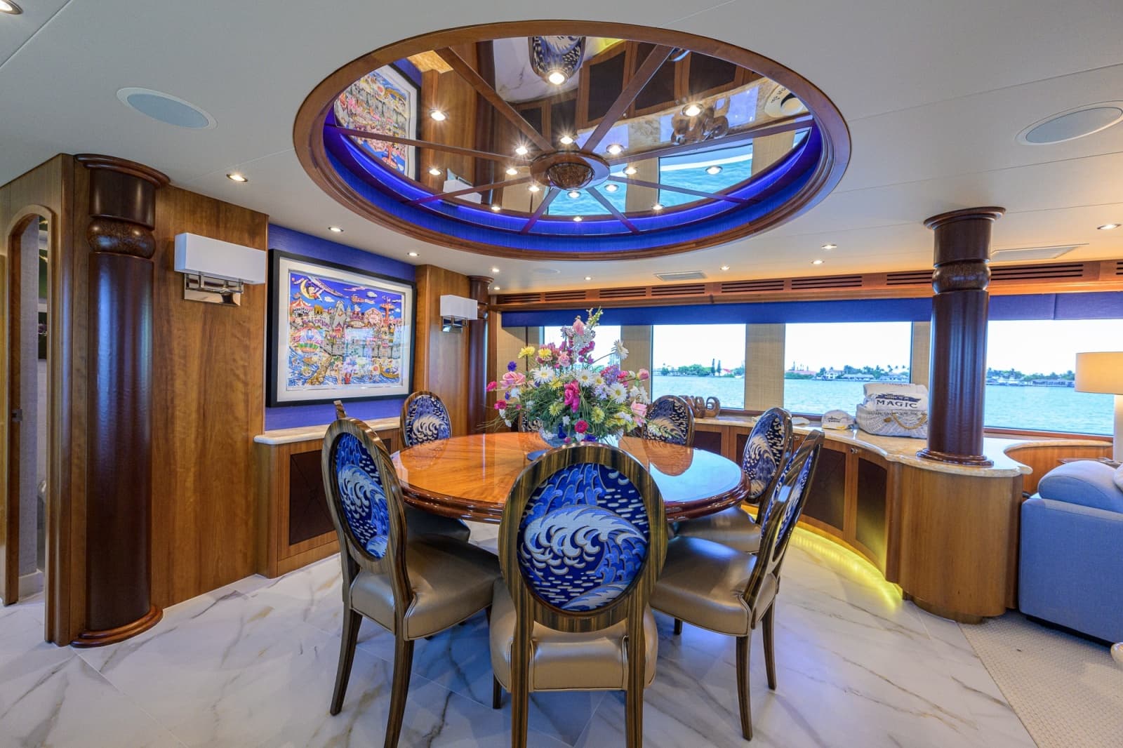 Hatteras 100 MAGIC - Dining Area