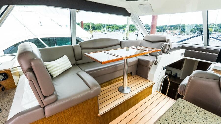 2013 Cruisers 48 Cantius