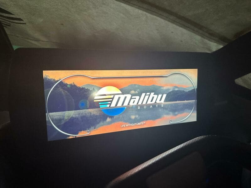 2020 Malibu 32 MXZ