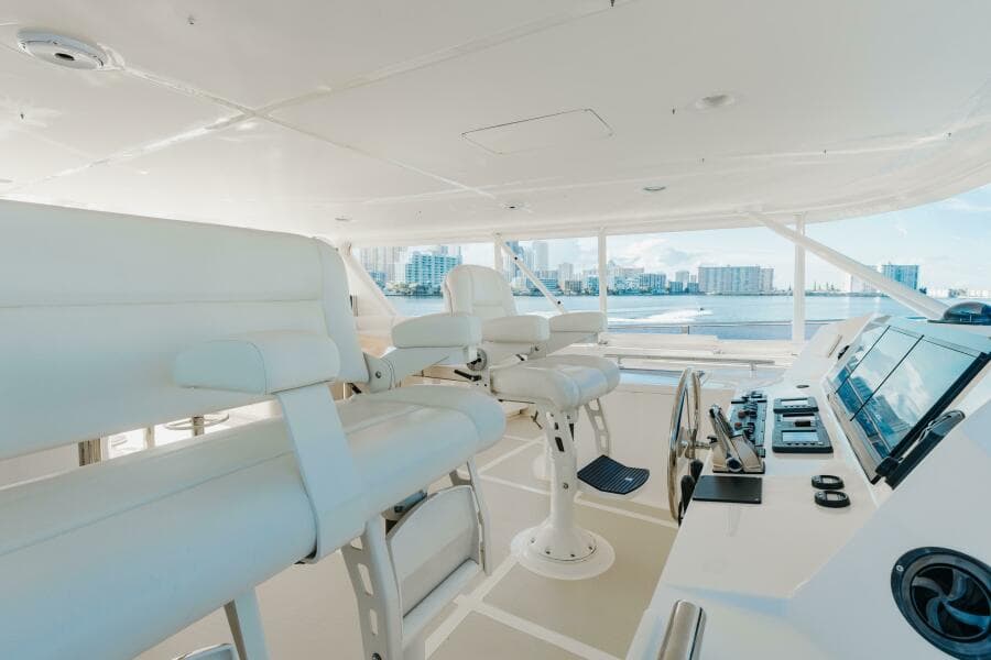 Sundeck Helm
