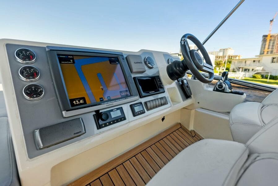 2013 Absolute 55 Fly