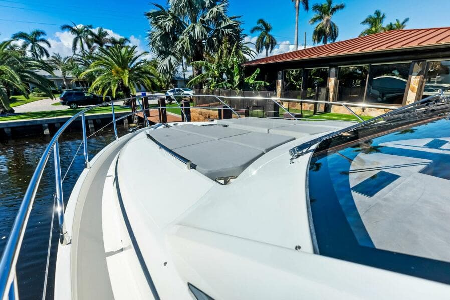 2013 Absolute 55 Fly