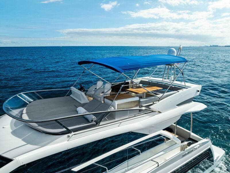 2013 Absolute 55 Fly