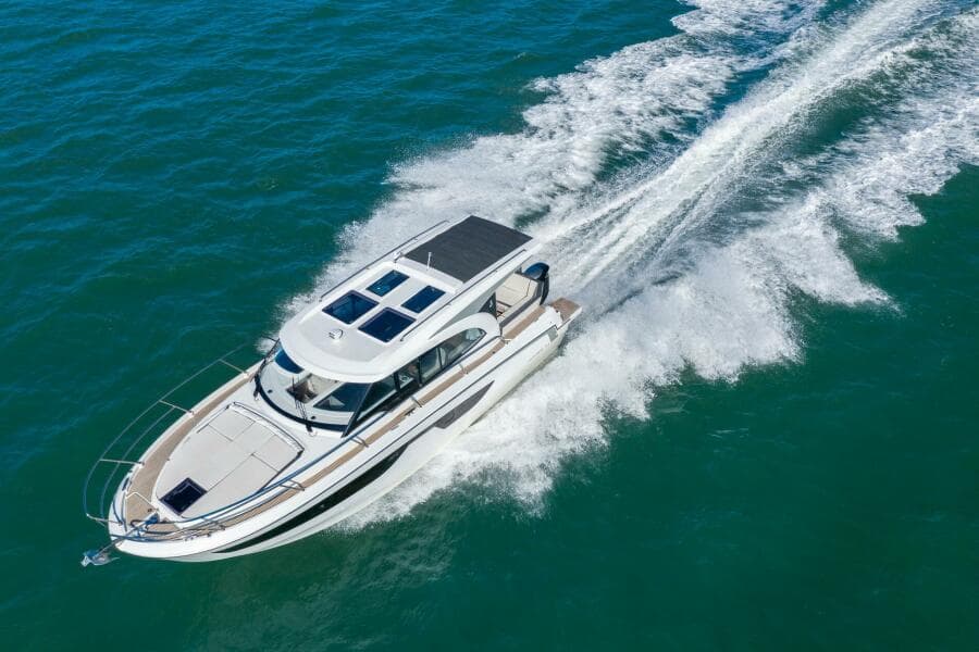 2027 Beneteau Antares 11