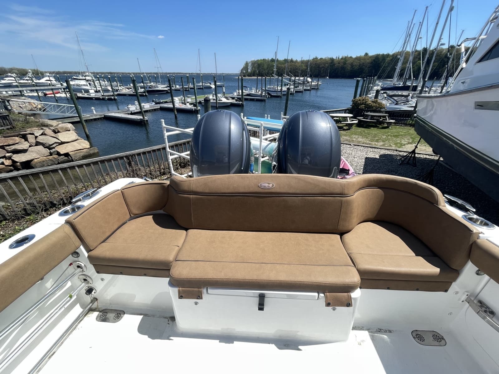 2022 Sea Hunt 265 Ultra