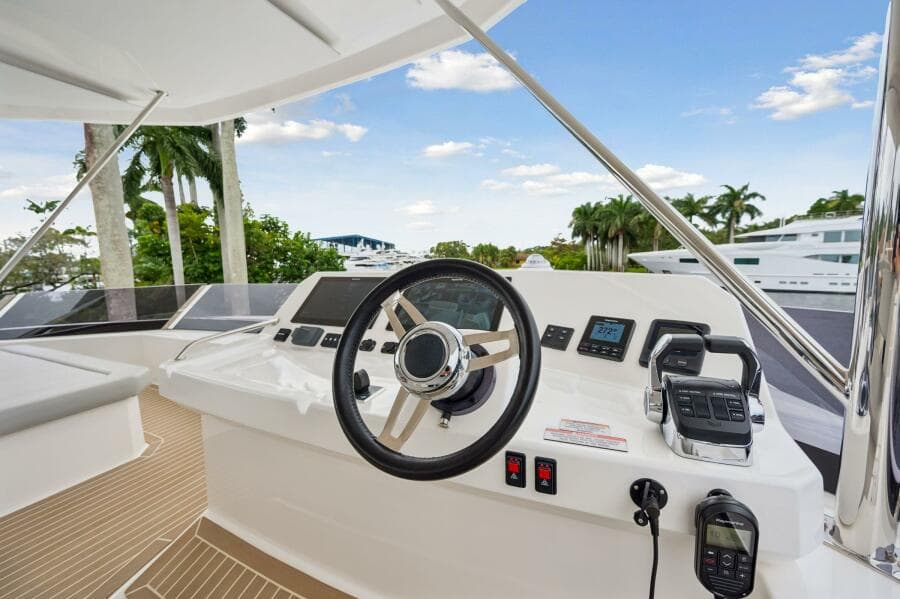 2024-leopard-53-powercat-power-9567478-20241029120049495-1_XLARGE.jpg
