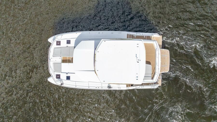 2024-leopard-53-powercat-power-9567478-20241029120431708-1_XLARGE.jpg