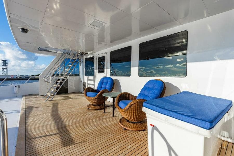 2009 Crystal Yachts Enclosed Pilothouse