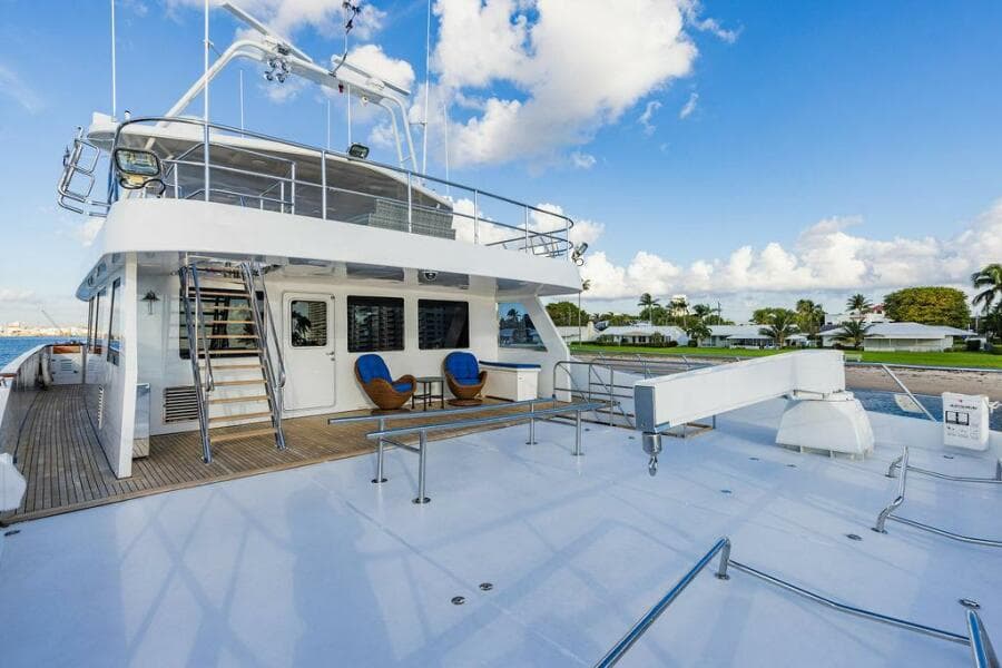 2009 Crystal Yachts Enclosed Pilothouse
