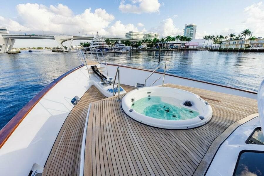 2009 Crystal Yachts Enclosed Pilothouse