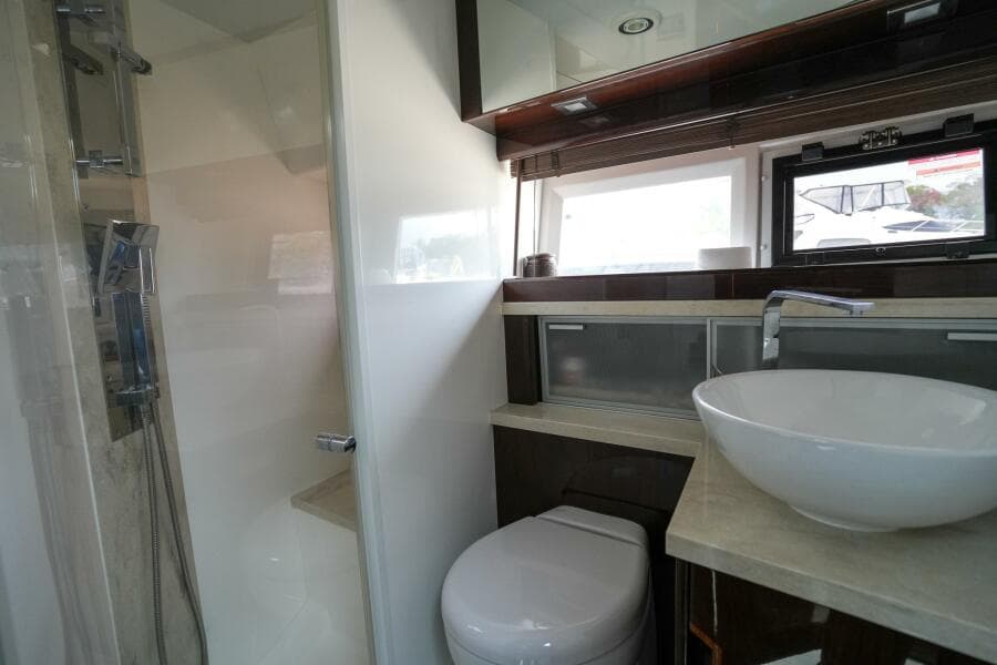 2017 Galeon 43 SKY