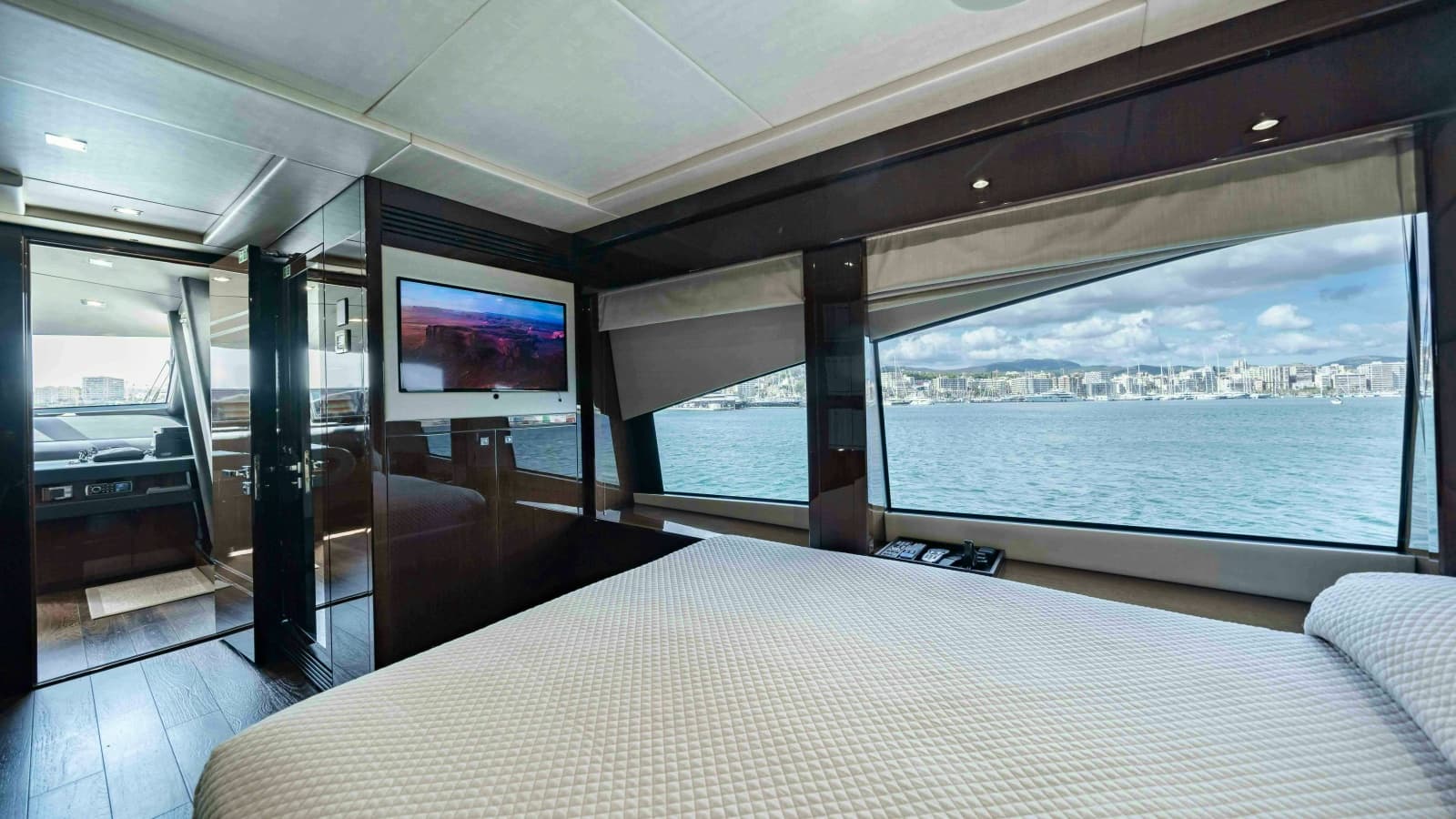 2016 Sunseeker Sunseeker 131 Yacht