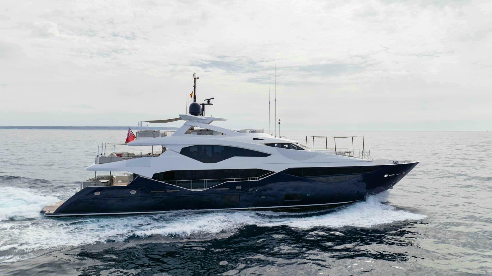 2016 Sunseeker Sunseeker 131 Yacht