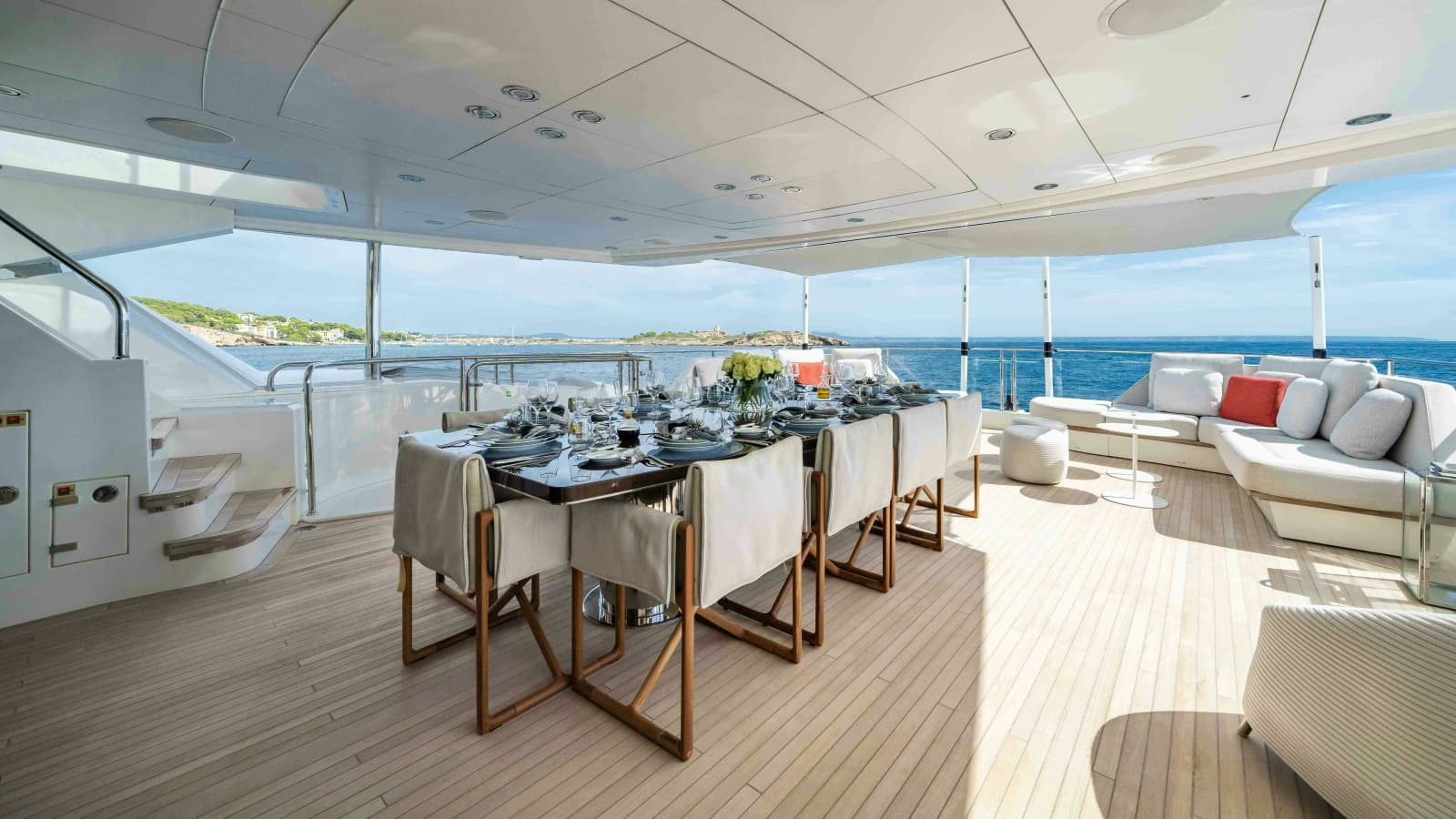 2016 Sunseeker Sunseeker 131 Yacht