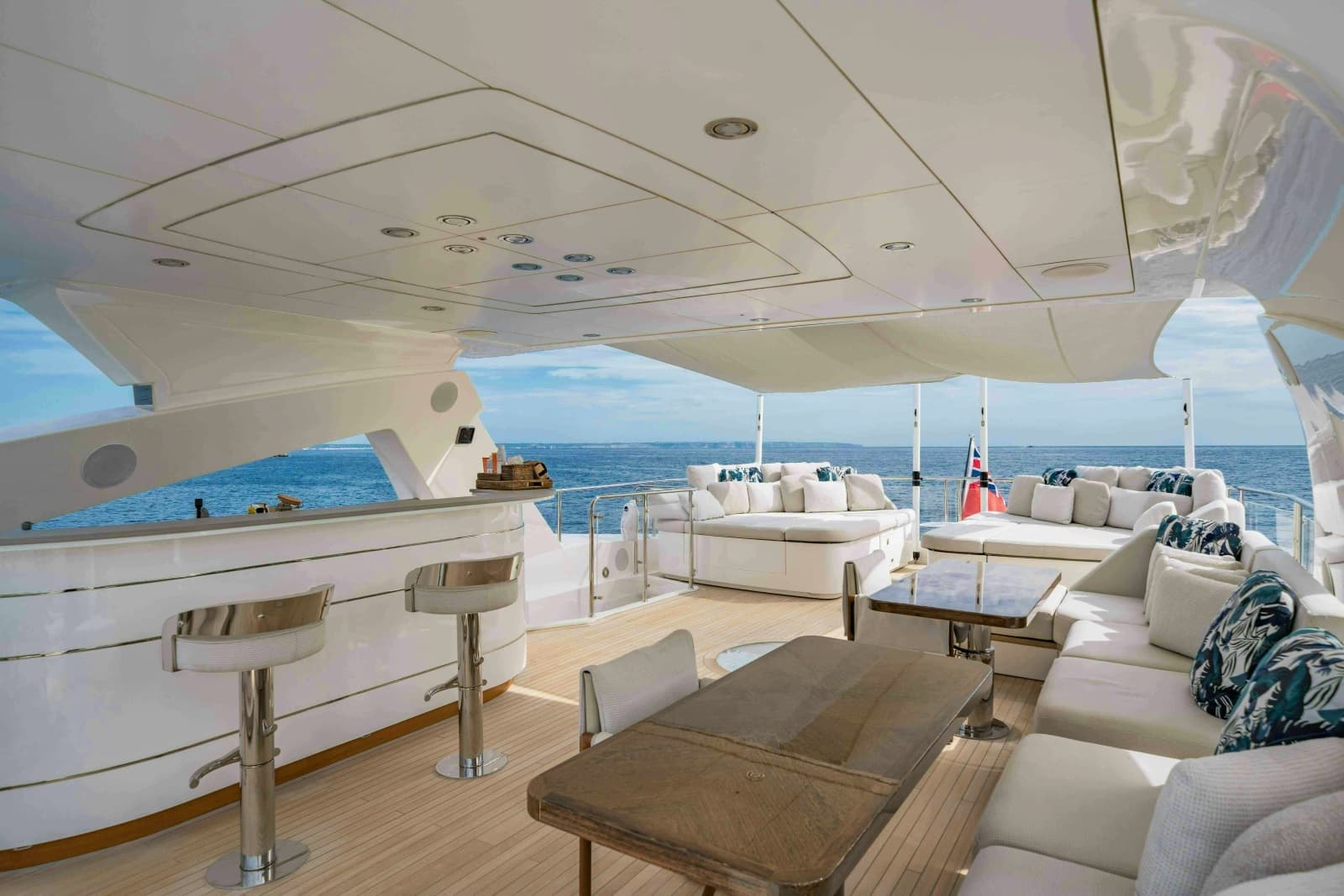 2016 Sunseeker Sunseeker 131 Yacht