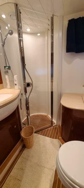 2006 Viking Sport Cruisers 61 Flybridge