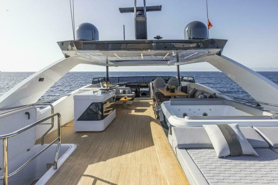2026 Pearl 82
