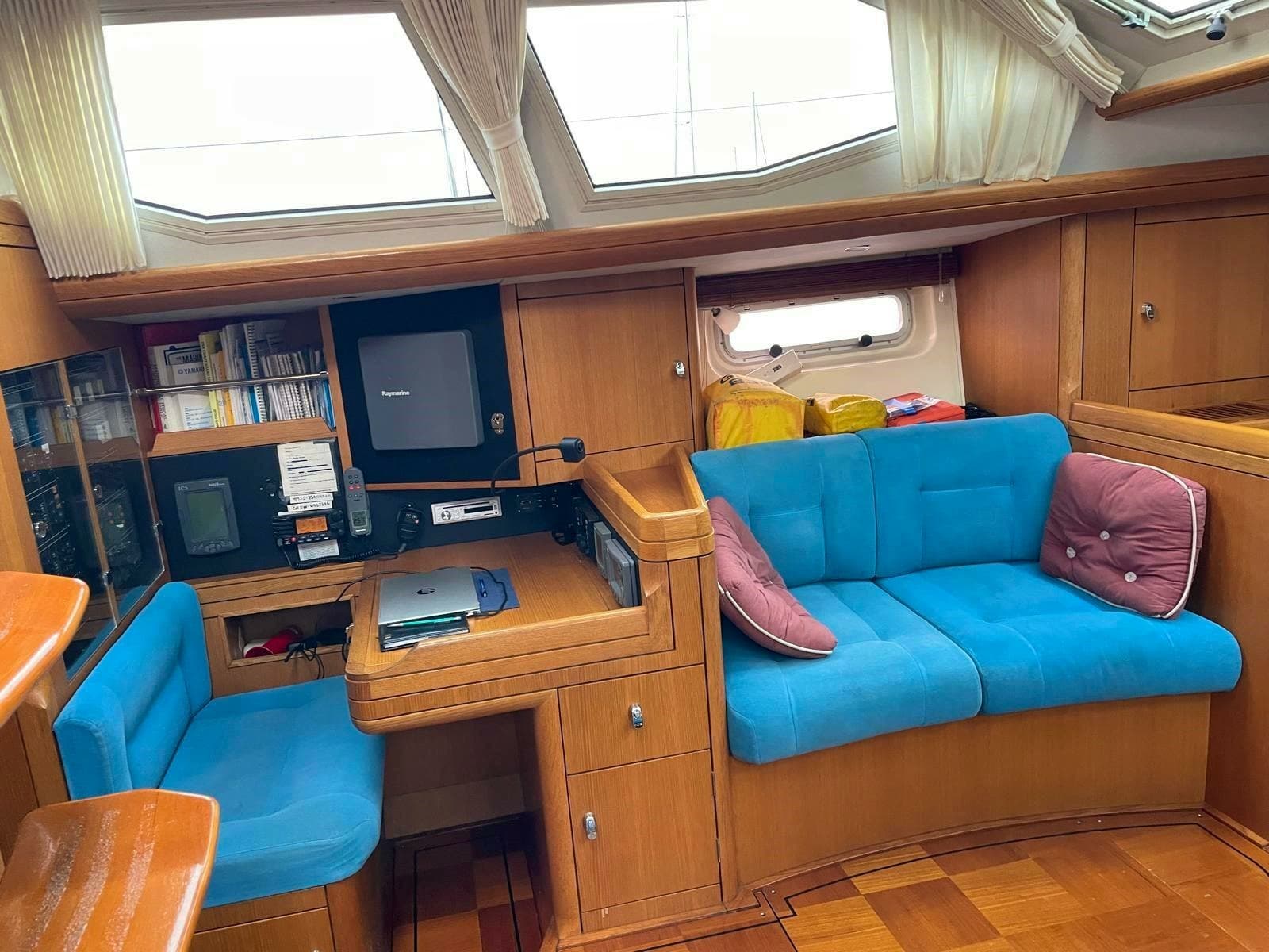 2003 Oyster Yachts 