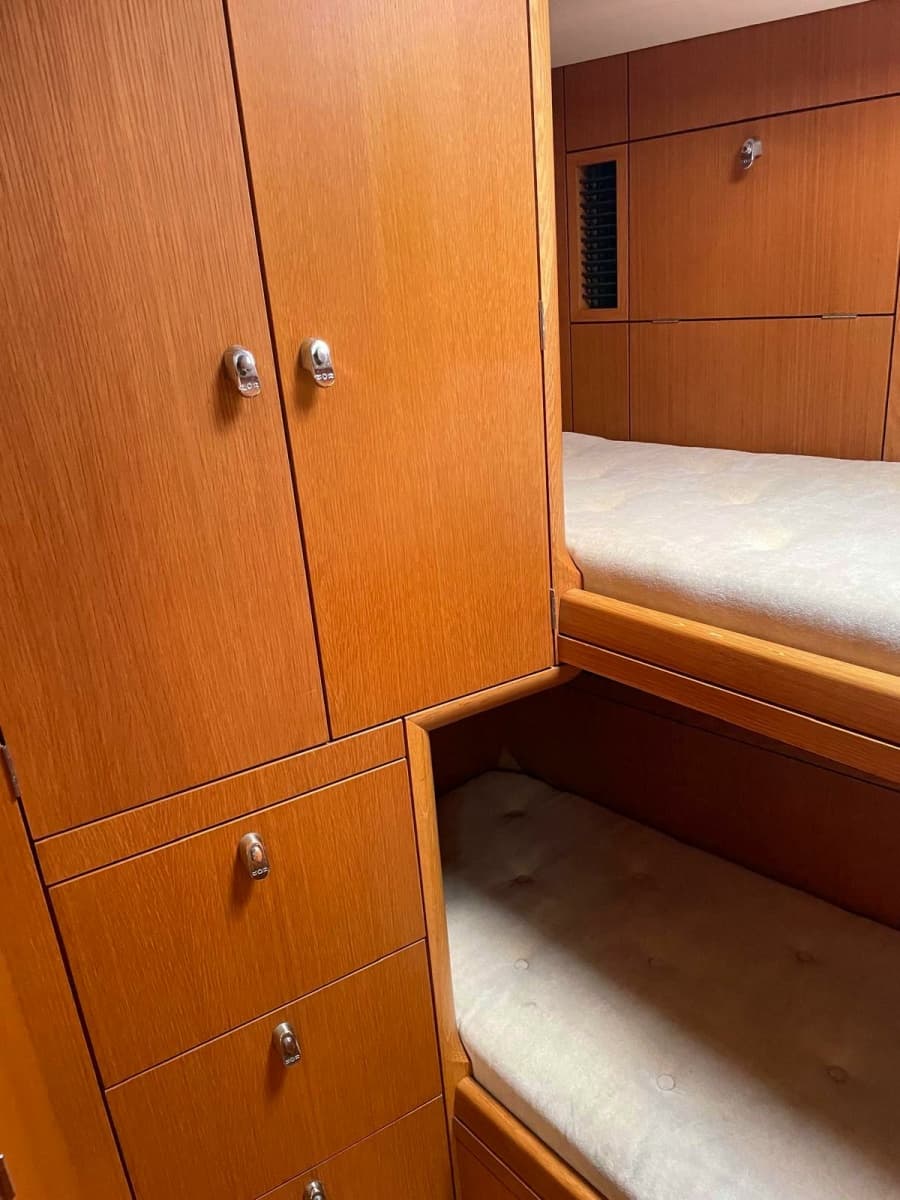 2003 Oyster Yachts 