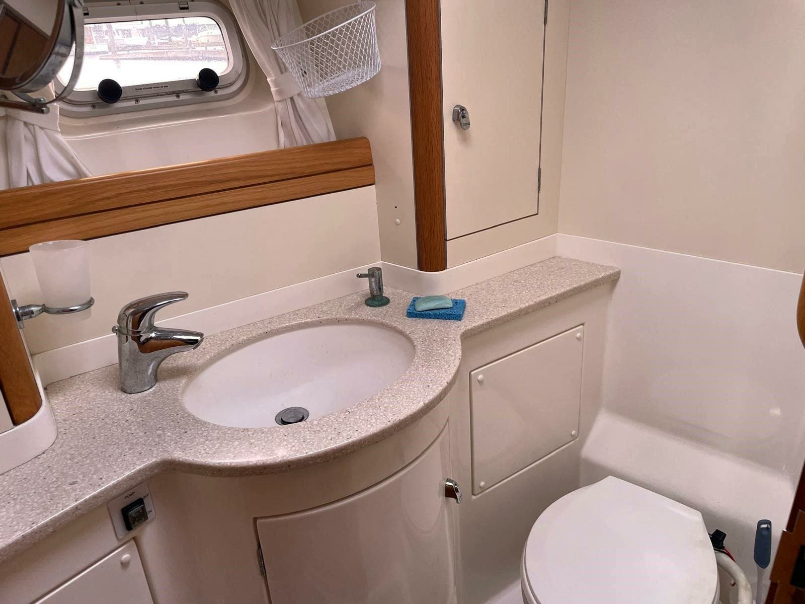 2003 Oyster Yachts 
