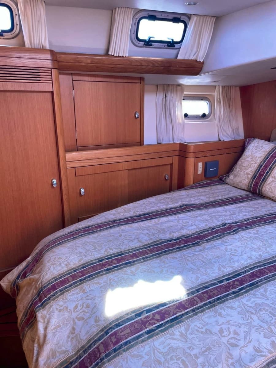 2003 Oyster Yachts 