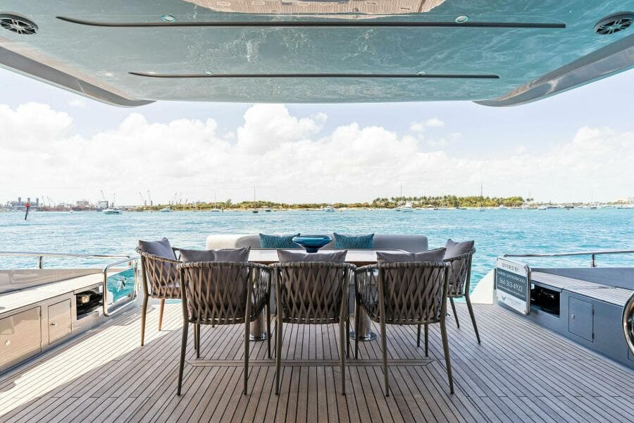 2024 Aquitalia Yachts Flybridge