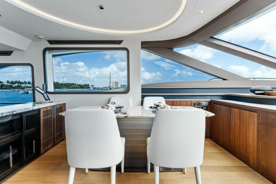 2024 Aquitalia Yachts Flybridge