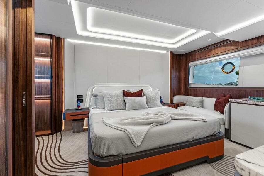 2024 Aquitalia Yachts Flybridge