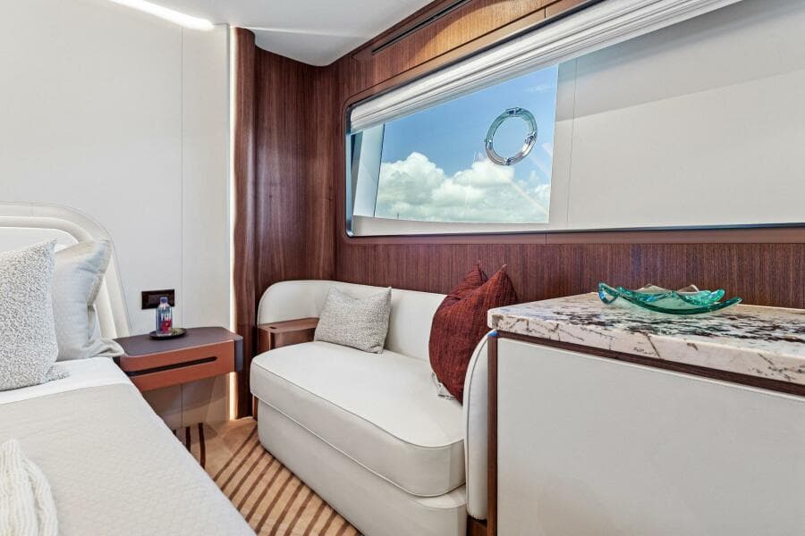 2024 Aquitalia Yachts Flybridge
