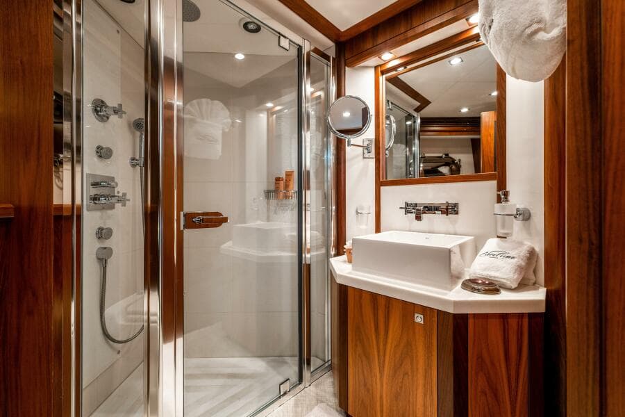 2010 Sunseeker 40m