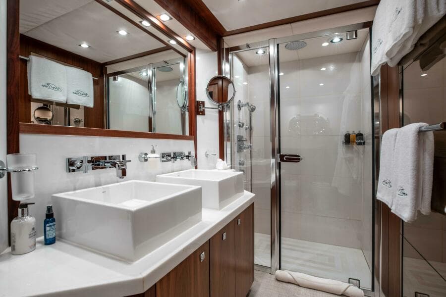 2010 Sunseeker 40m