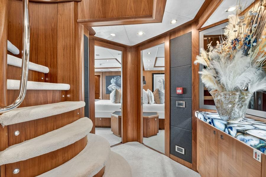 2010 Sunseeker 40m
