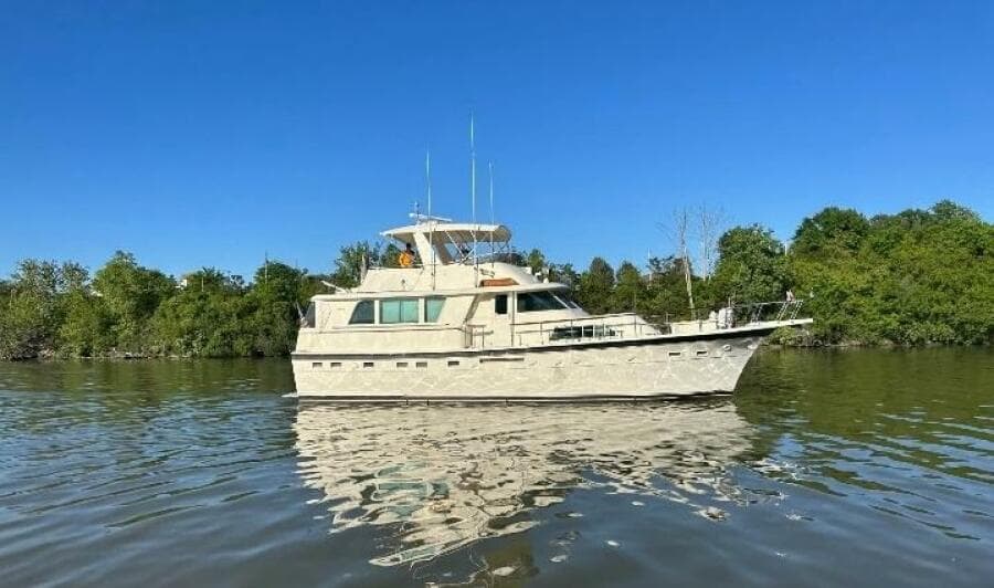 1984 Hatteras 53 Extended Deck Motor Yacht