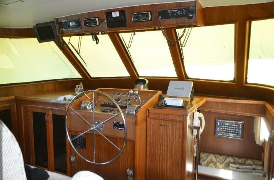1984 Hatteras 53 Extended Deck Motor Yacht