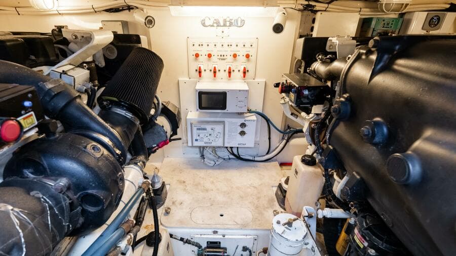 2012 Cabo 44 HTX