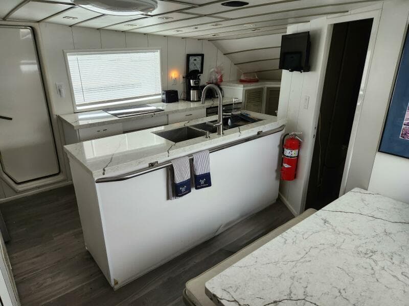 1990 Inace Expedition 88