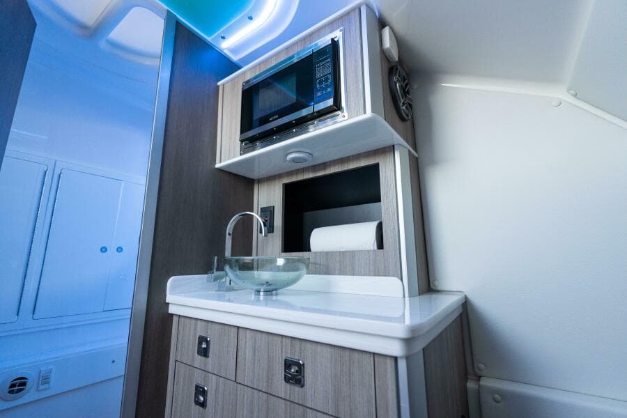 2022 Fountain 43 NX