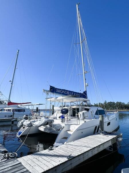 2010 Broadblue 435