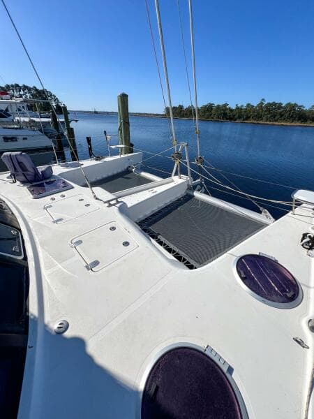 2010 Broadblue 435