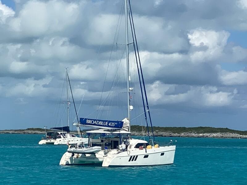 2010 Broadblue 435